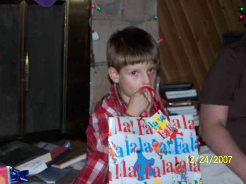 778x577 pixels (35K)